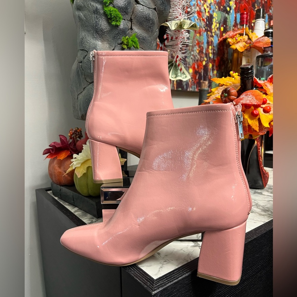 Chic Pink Ankle Boots
Size 8.5